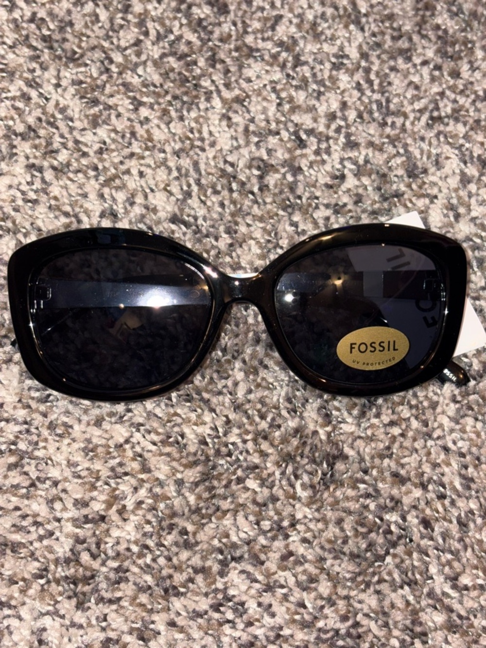 Fossil Women's Black Oversized Sunglasses